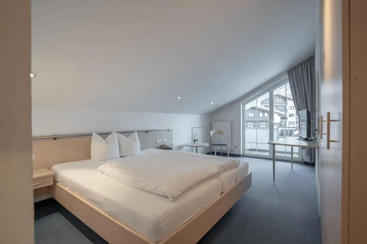 Petit Madlein Bed & Breakfast Ischgl