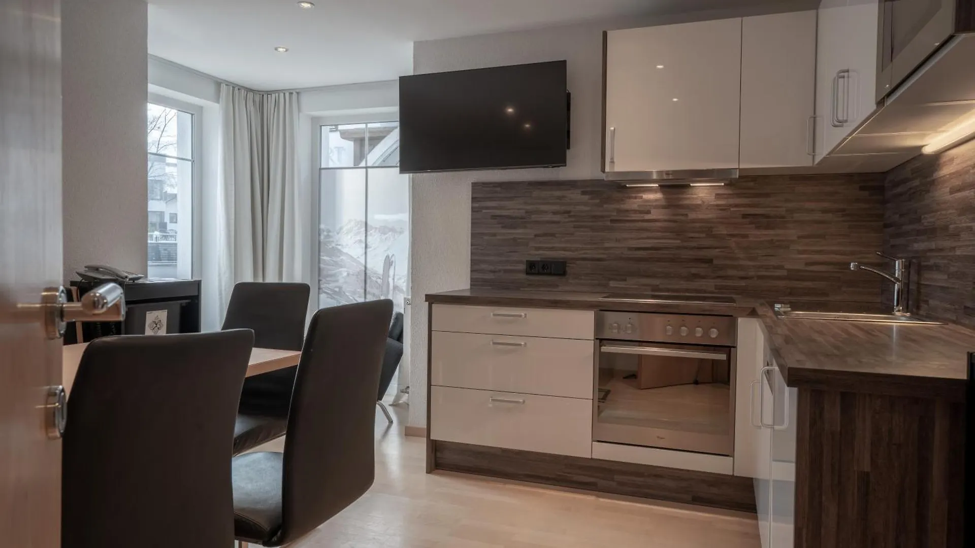 Petit Madlein Bed & Breakfast Ischgl