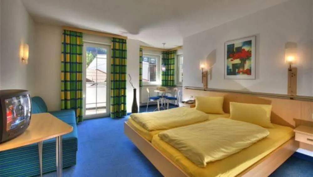 Petit Madlein Bed & Breakfast Ischgl 4*,  Austria